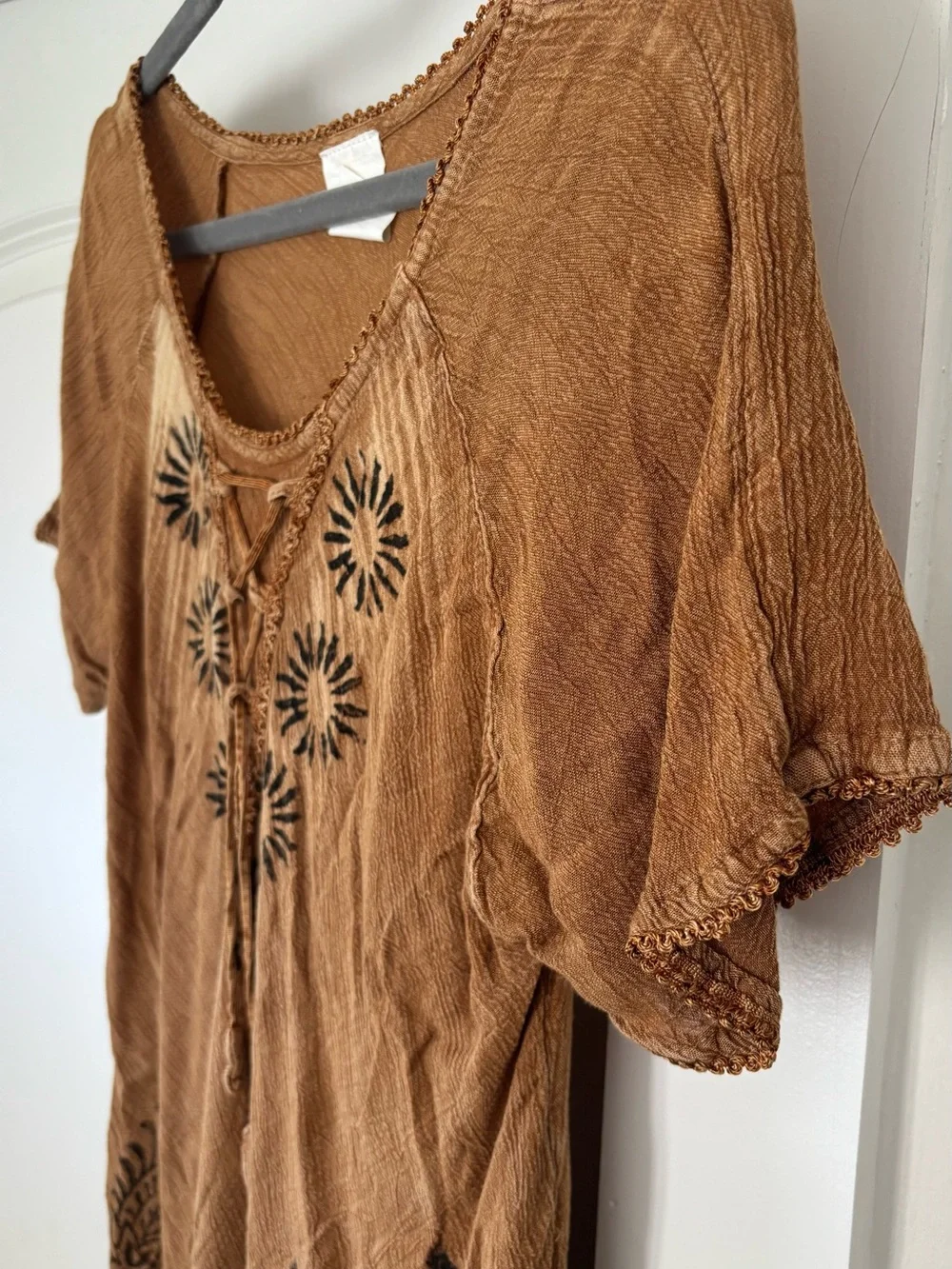 Boho Lace-Up Tunic Dress with Floral Print - Rust color - Picture 2 of 7
